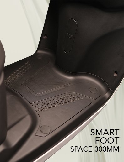 smart foot space electric scooty